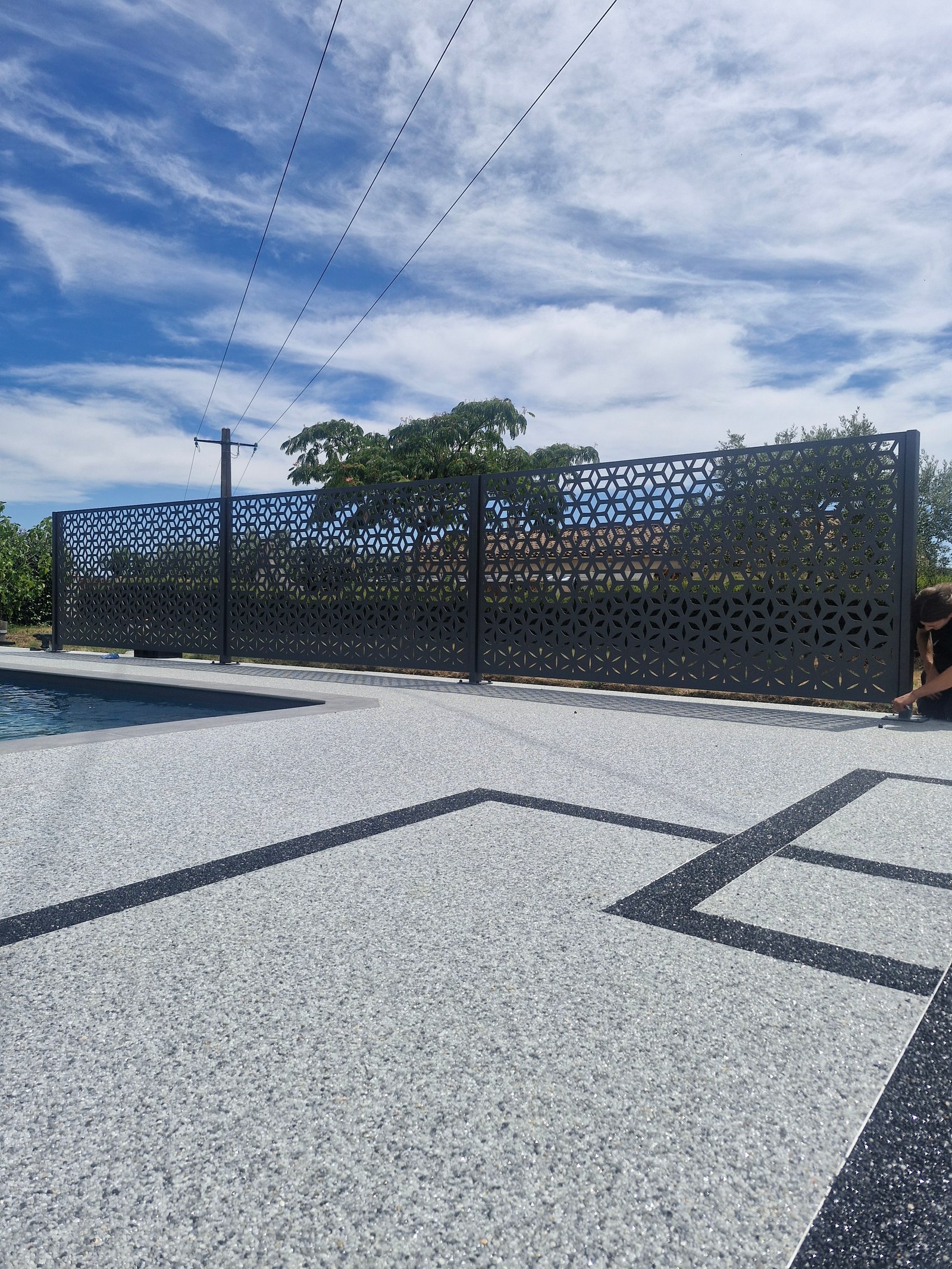 Main courante murale acier pour escalier extérieur