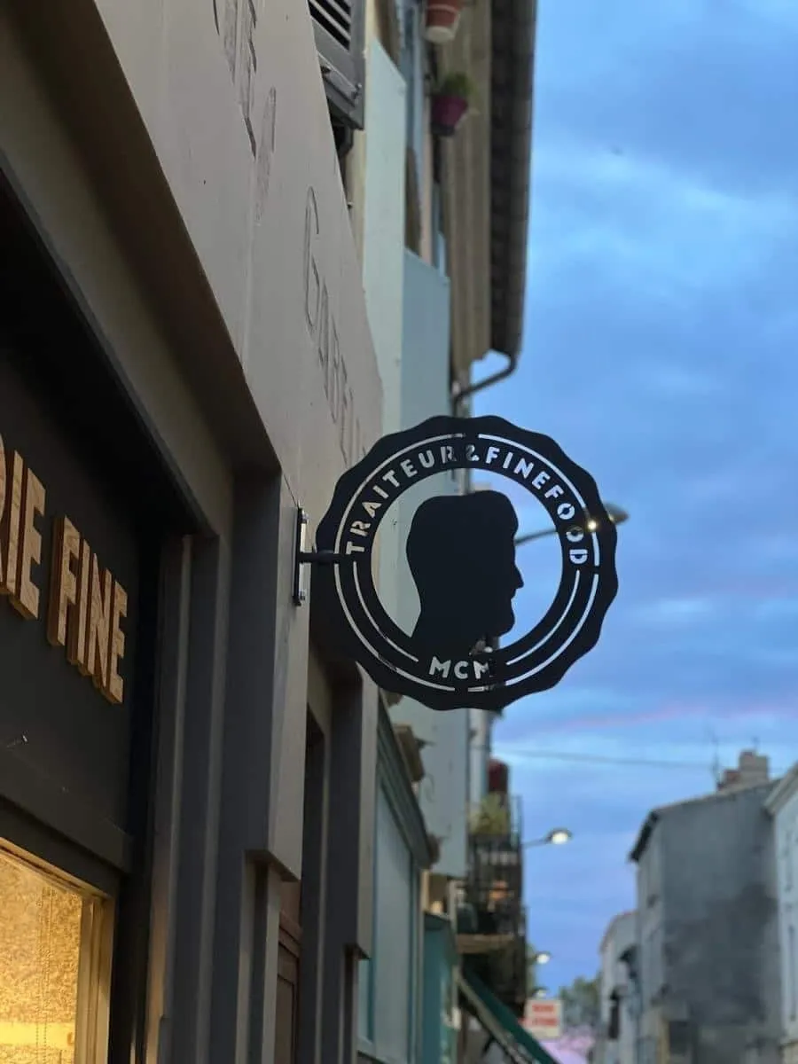 Plaque professionnelle en laiton gravé Carcassonne