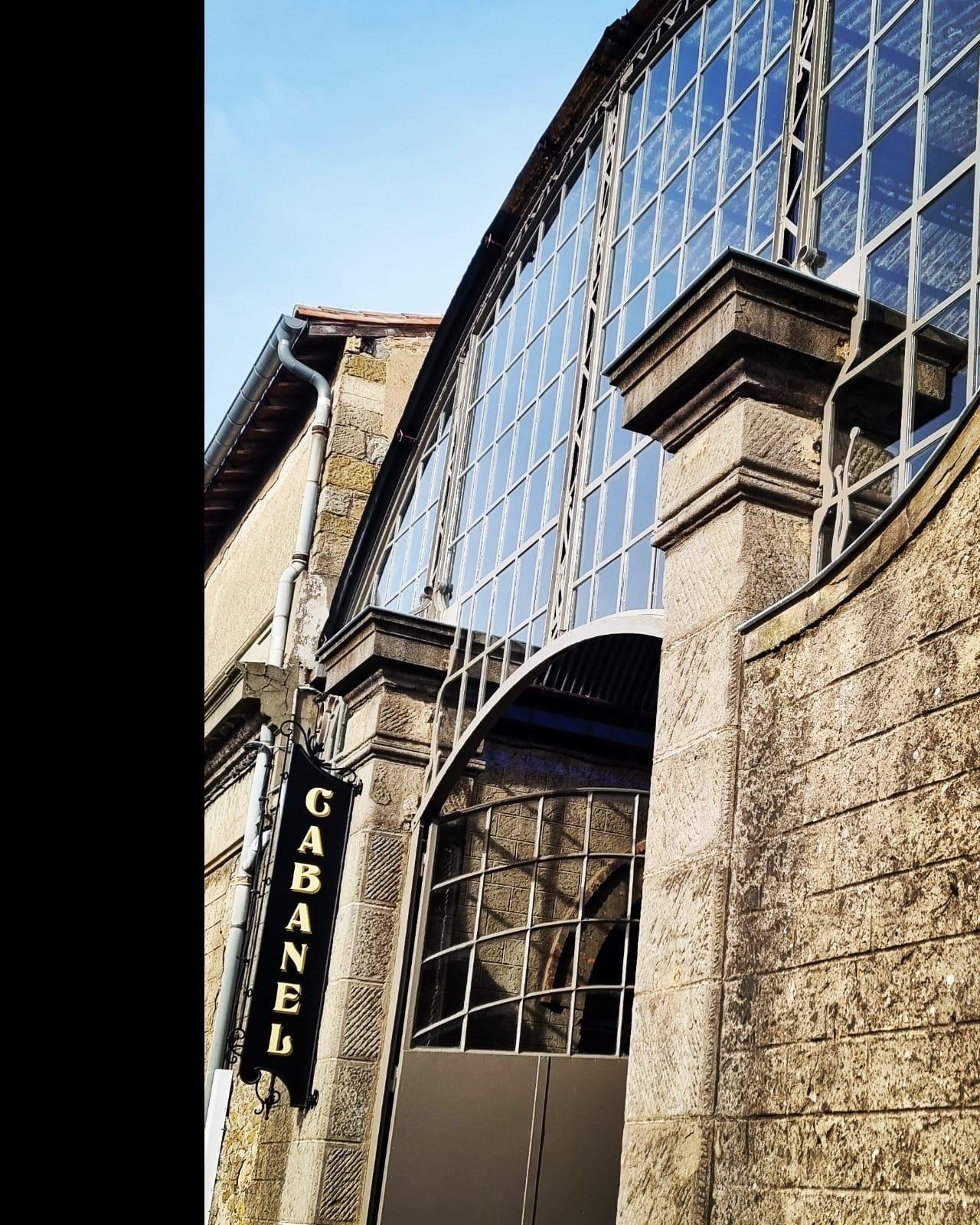 Verrière atelier d'artiste en acier fabriquée à Carcassonne