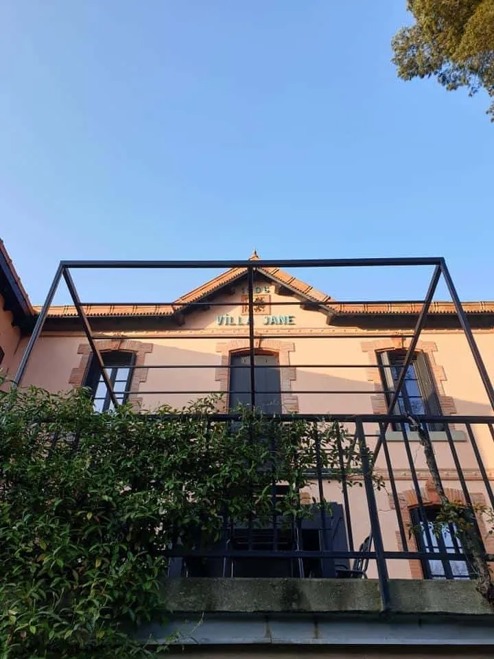 Carport acier bois composite toit plat maison architecte