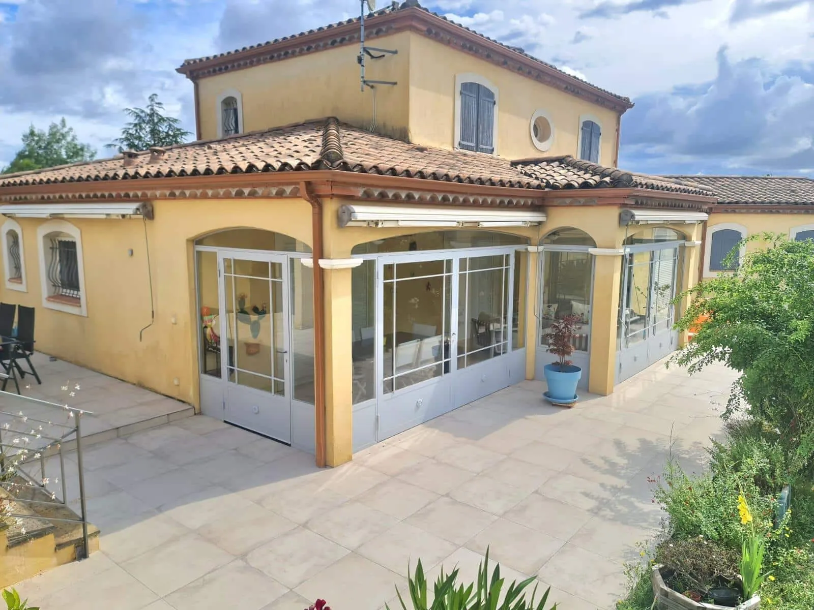 Marquise fer forgé entrée maison ancienne style 1900