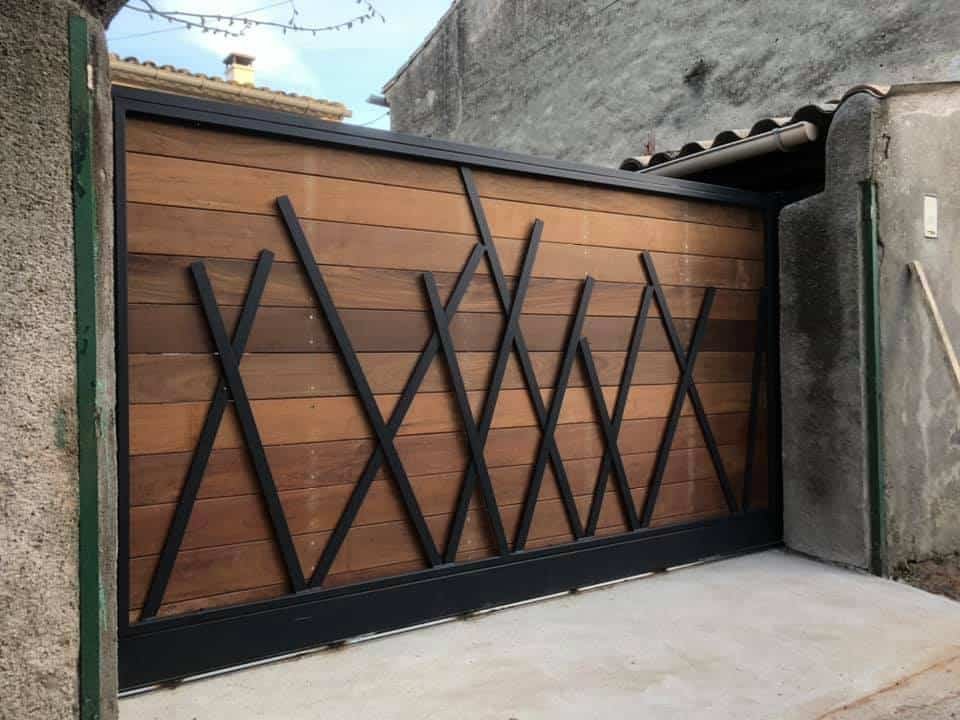 Portail sur mesure en fer forgé par Forge del Castillo